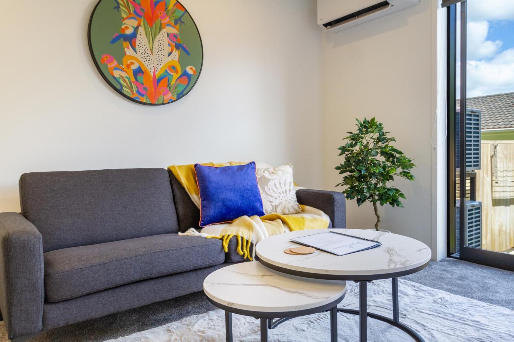 オークランドConveniently Located 2Br Townhouse In West Aklアパートメント エクステリア 写真